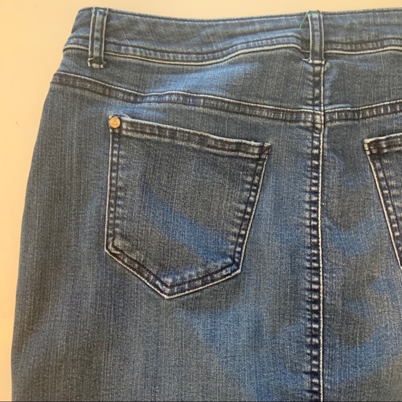 Tommy Hilfiger Blue Denim Jean Button Front Skirt - Picture 6 of 10